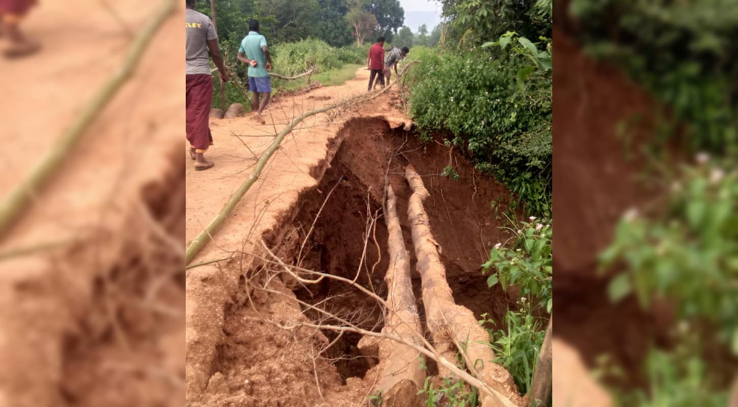 मालम में लकड़ी की पुलिया टूटी, आदिम जनजाति बहुल 10 गांवों के लोगों की समस्या बढ़ी