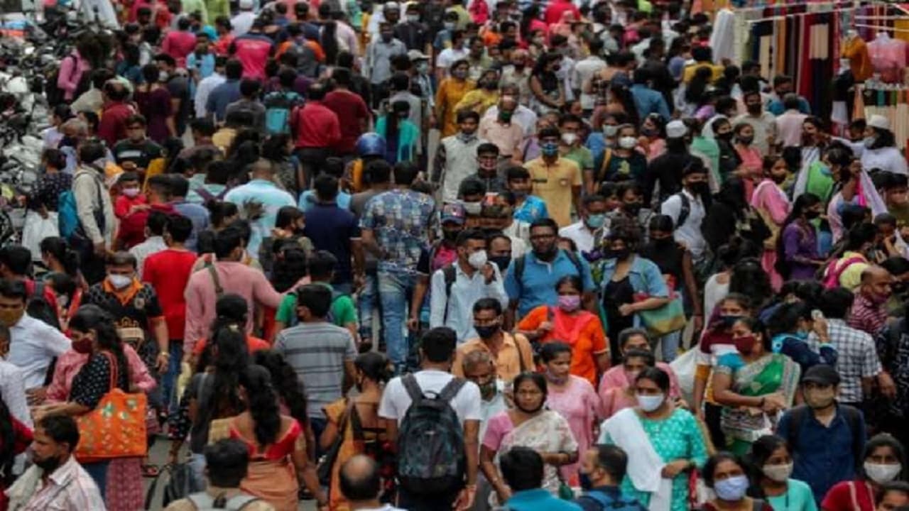World Population: दुनिया की आबादी 8 अरब हुई, 2023 तक चीन को पीछे छोड़ देगा भारत