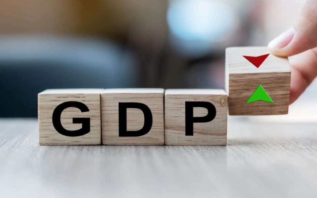 उच्च मुद्रास्फीति और बढ़ती आर्थिक चुनौतियां