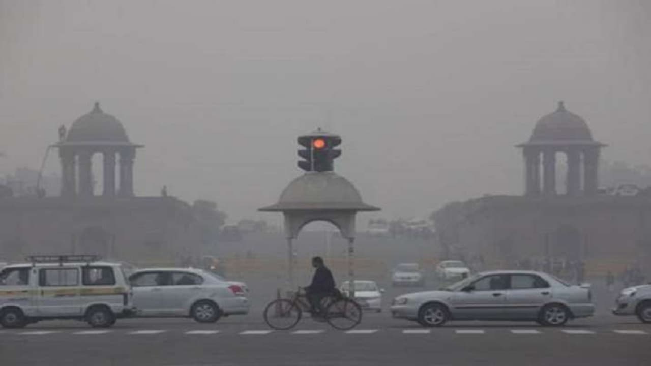 World Most Polluted Capital City: दिल्ली के नाम नया रिकॉर्ड, फिर बनी दुनिया की सबसे प्रदूषित राजधानी