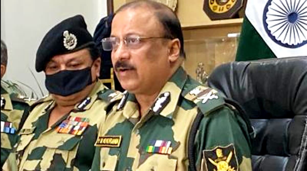 BSF का पुलिस से नहीं बढ़ेगा गतिरोध, महिलाओं से छेड़खानी के आरोप पर वाइबी खुरानिया ने कही ये बात