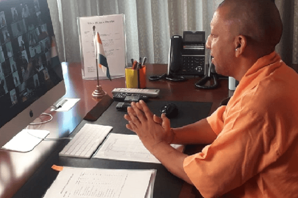 विभिन्न धर्मों के नेताओं के साथ बैठक करेंगे सीएम योगी, कोरोना पर होगी चर्चा