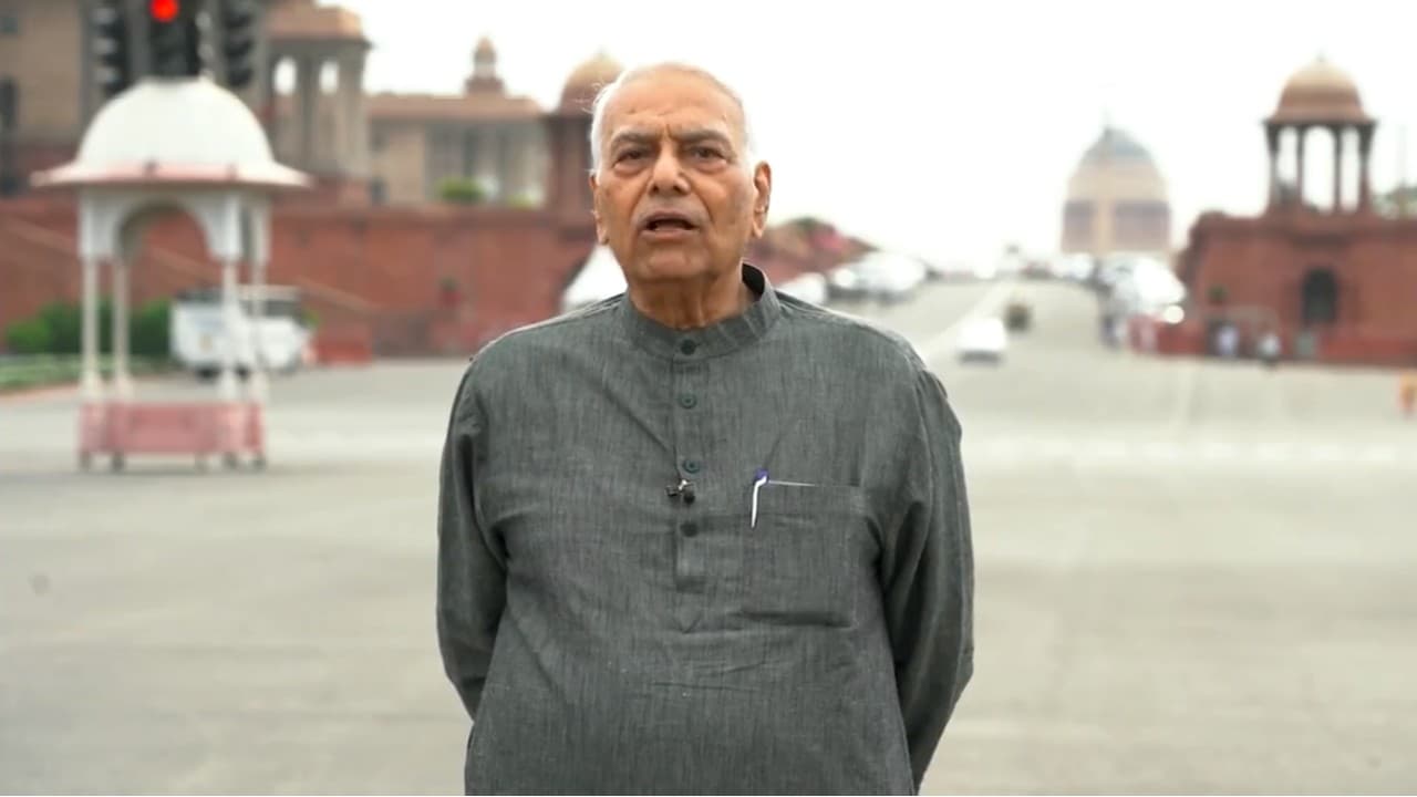 राष्ट्रपति चुनाव : यशवंत सिन्हा ने निर्वाचक मंडल से की अंतरात्मा की आवाज पर वोट देने की अपील, जानें जीवनी