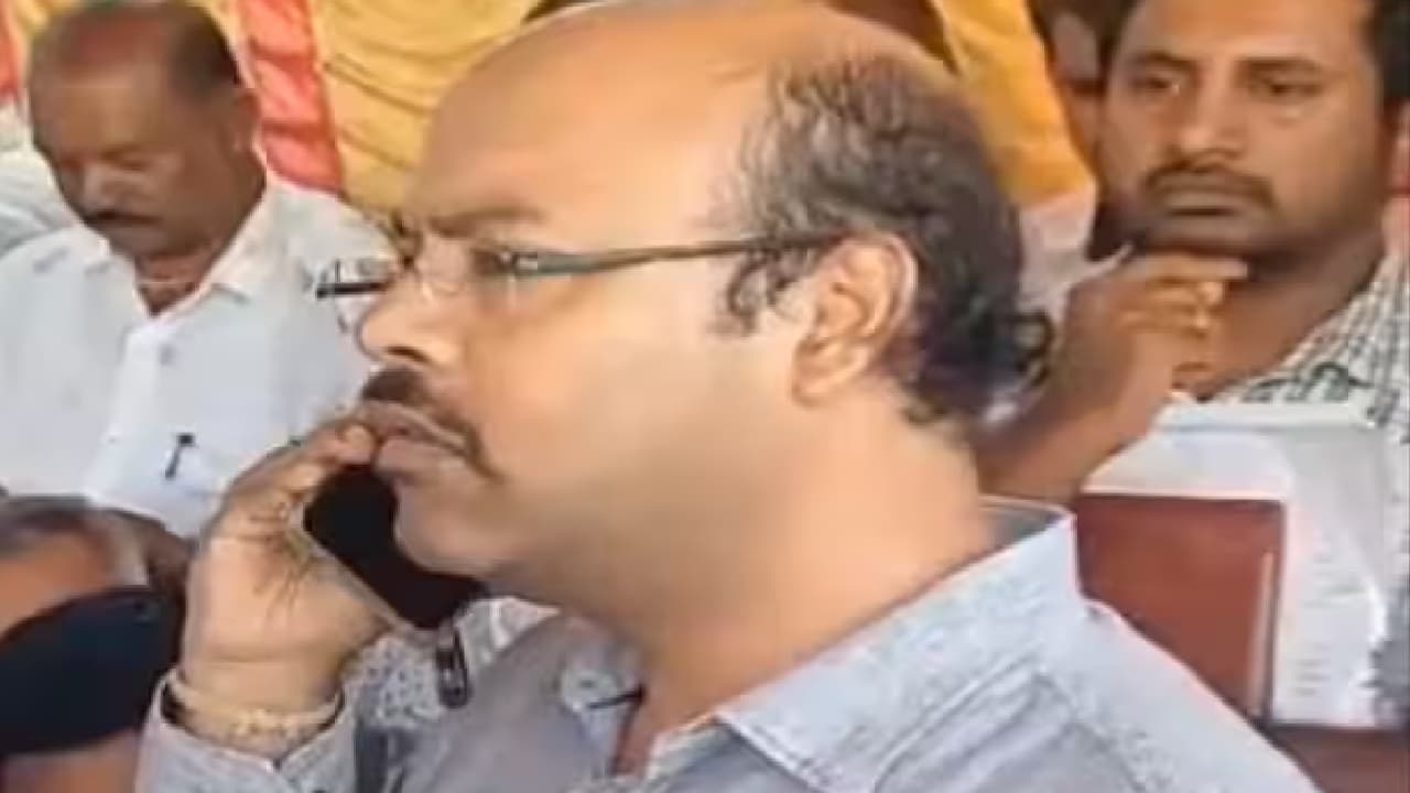 वीडियो विवाद में फंसे कर्नाटक सीएम सिद्धरमैया के बेटे यतींद्र, विपक्ष ने किया हमला