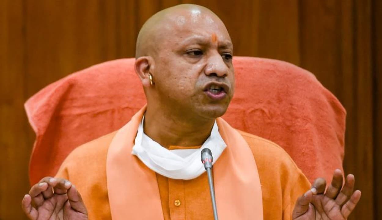 नदियों में बहती लाशों को लेकर योगी आदित्यनाथ ने कही बड़ी बात, बोले - परंपरा के अनुरूप किया गया है काम