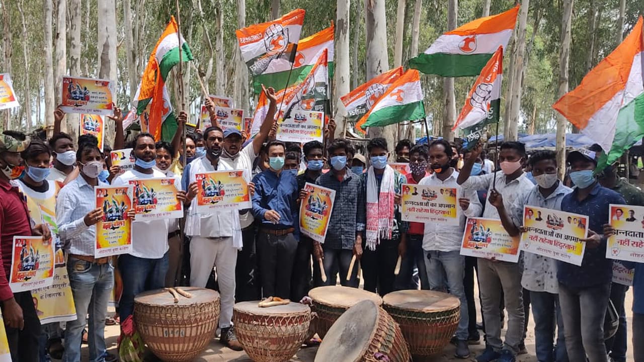 महंगाई समेत अन्य मुद्दों पर लोहरदगा में यूथ कांग्रेस का हल्ला बोल कार्यक्रम, मोदी सरकार पर जमकर साधा निशाना
