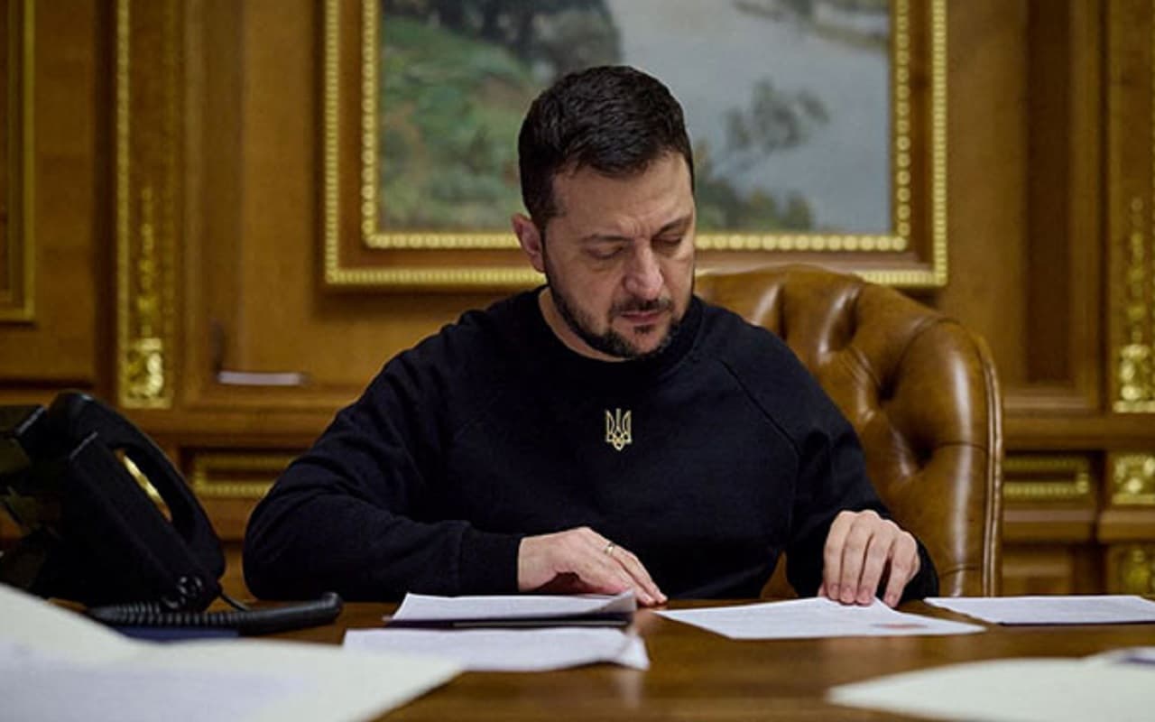 जेलेंस्की ने जी 7 देशों से मांगी मदद, कहा- लोकतंत्र की रक्षा के लिए एकजुटता जरूरी