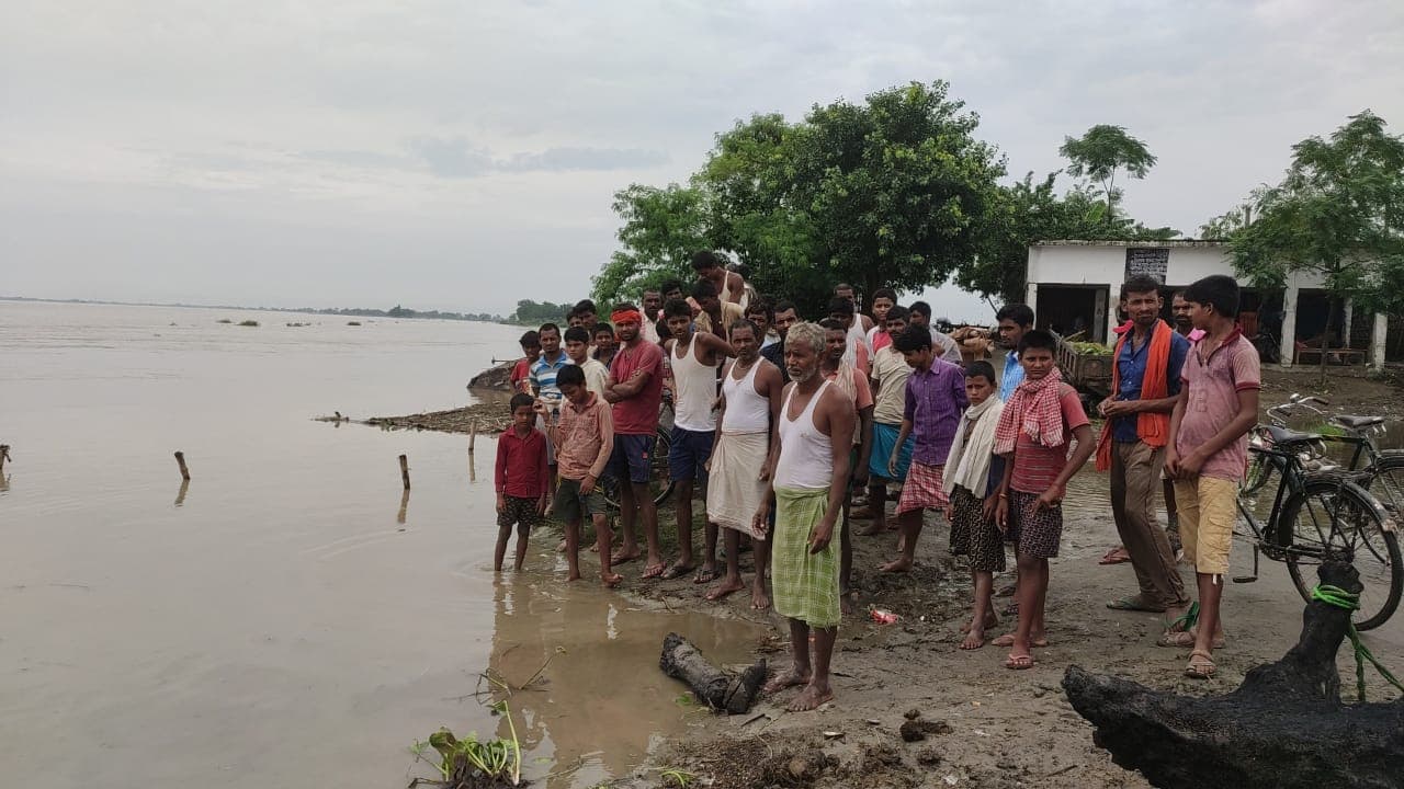 कमला बलान, बागमती, ललबेकिया, महानंदा और घाघरा नदी खतरे के निशान से ऊपर, गंगा का बढ़ रहा जलस्तर