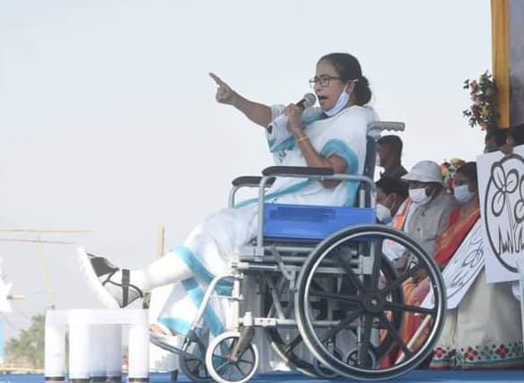 Mamata VS Modi: ममता बनर्जी को सता रही PM मोदी की बातें… दीदी के भैया कैसे बन गए हैं ‘मिथ्या बाबू?’