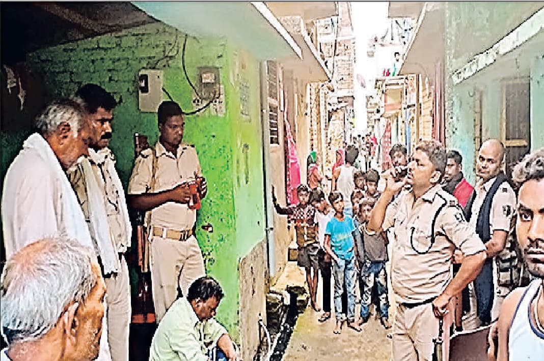 बांका में पंखे से लटका मिला युवती का शव, एक साल पहले किया था प्रेम विवाह, ससुरलवालों पर  हत्या का आरोप