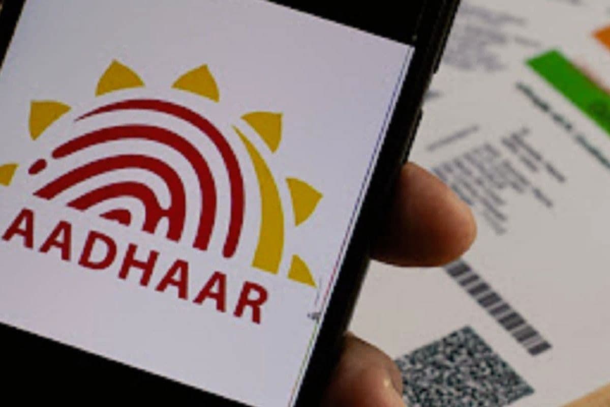 Pensioners Aadhaar Benefit: पेंशनर्स को आधार कार्ड पर मिलते हैं ये तीन बड़े फायदे, अभी जान ले पूरी डिटेल