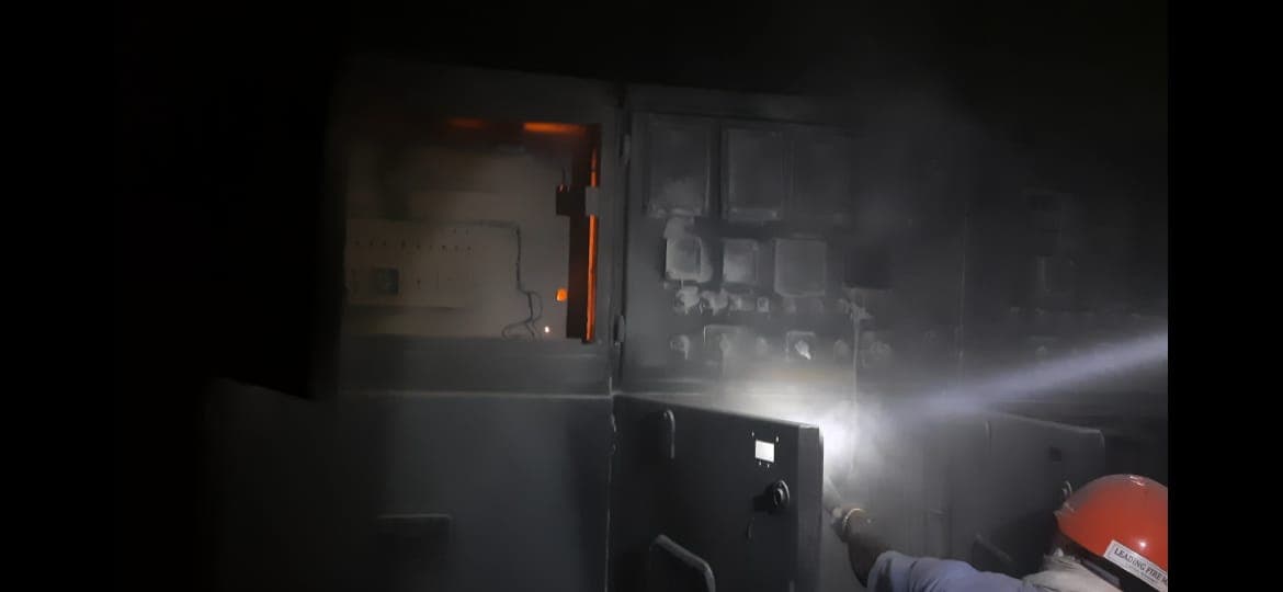 Bengal News: कूचबिहार में आग लगने से 30 दुकान जलकर राख, करीब 50 लाख के नुकसान का अनुमान