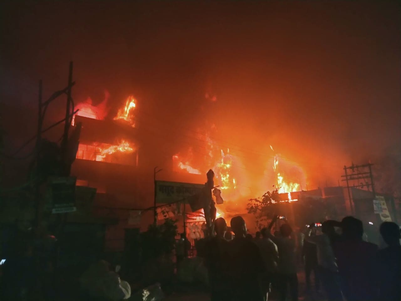 बोकारो : हॉट स्ट्रिप मिल में नट-बोल्ट की कटिंग के दौरान लगी आग