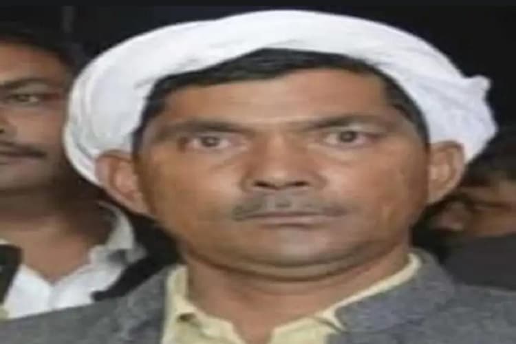 मथुरा में ट्यूबवेल पर सो रहे किसान की बेरहमी से हत्या, खून से लथपथ पड़ा मिला शव, पुलिस कर रही आरोपी की तलाश