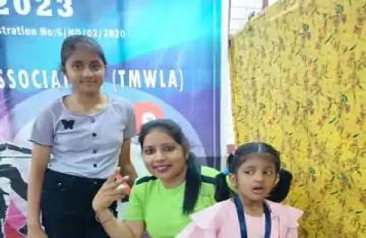 आगरा की सत्येन्देश्वरी किरन ने जिले का बढ़ाया मान, नेशनल मास्टर्स वेटलिफ्टिंग में जीते गोल्ड मेडल