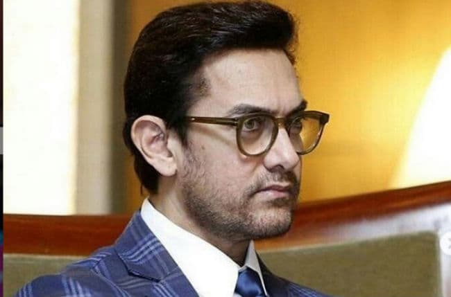 Aamir Khan ने आटे के पैकेट में छुपाकर पैसे बांटने की बात पर तोड़ी चुप्‍पी, जानें Viral Video का सच