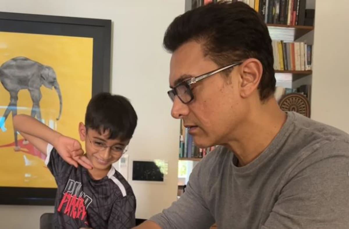 आमिर खान ने बेटे आजाद राव खान संग बारिश में खेला फुटबॉल, इस बात पर दोनों में हुई बहस, VIDEO