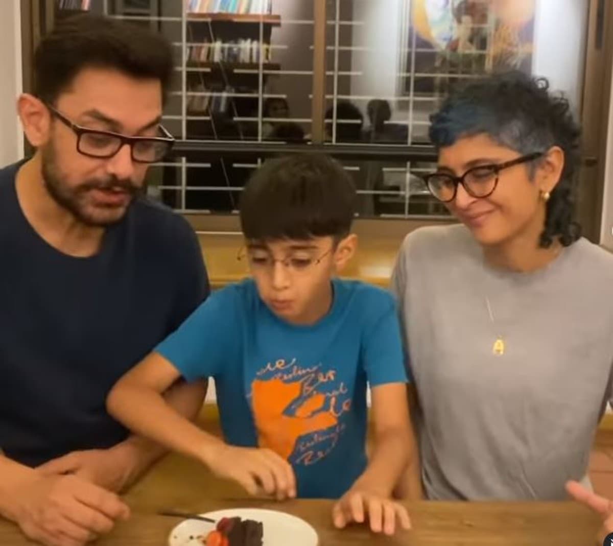 आमिर खान ने एक्स वाइफ किरण राव के साथ मनाया बेटे आजाद का बर्थडे, देखें सेलिब्रेशन की इनसाइड PHOTOS