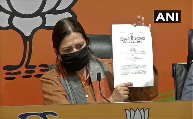 मीनाक्षी लेखी ने अरविंद केजरीवाल पर लगाया अवसरवादी राजनीति करने का आरोप, जानिए क्या है मामला