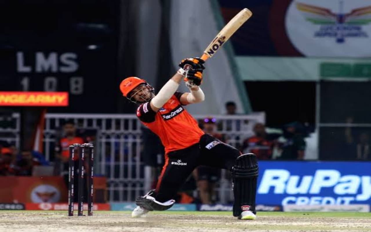 RR vs SRH: जानिए कौन है अब्दुल समद? जिसने धोनी की तरह लास्ट बॉल पर छक्का लगाकर हैदराबाद को दिलाई करिश्माई जीत