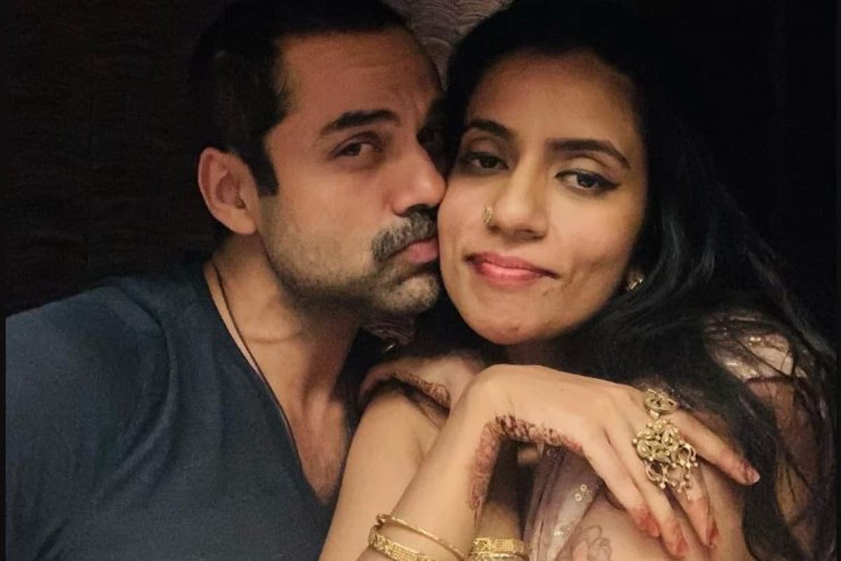 अभय देओल को हुआ शिलो सुलेमान से प्यार! दिखे बेहद करीब, शेयर की रोमांटिक तसवीरें