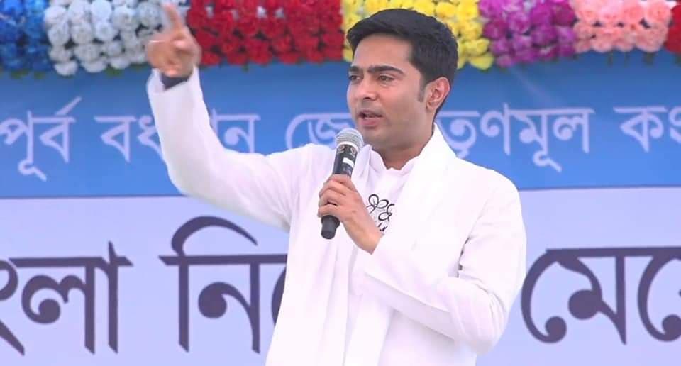 कोरोना मामले में अभिषेक का PM Modi पर हमला, कहा- बंगाल को नहीं बनने देंगे गुजरात कोरोना मामले में अभिषेक का PM Modi पर हमला, कहा- बंगाल को नहीं बनने देंगे गुजरात