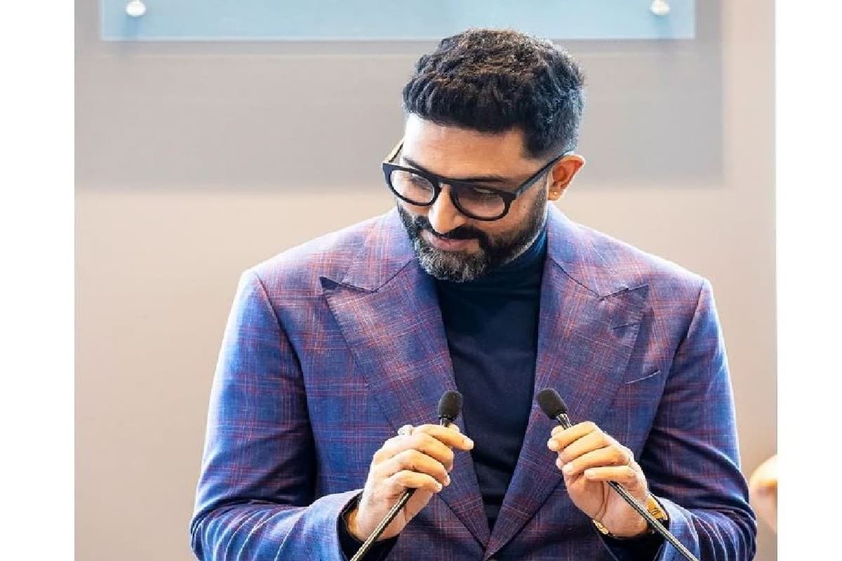 शाहरुख खान ने अभिषेक बच्चन को दिया था ये करियर एडवाइज, जिसे आज भी फॉलो करते हैं एक्टर शाहरुख खान ने अभिषेक बच्चन को दिया था ये करियर एडवाइज, जिसे आज भी फॉलो करते हैं एक्टर