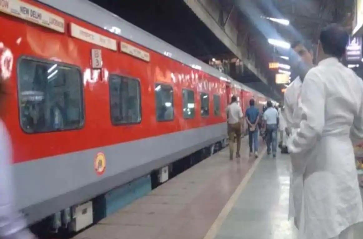 IRCTC, Indian Railways News : AC ट्रेनों में मिलेगी ऑपरेशन थिएटरों की तरह ताजी हवा