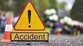 रांची में दो बाइक की टक्कर, पीछे से आ रहे कंटेनर ने सड़क पर गिरे युवकों को 25 फीट तक घसीटा
