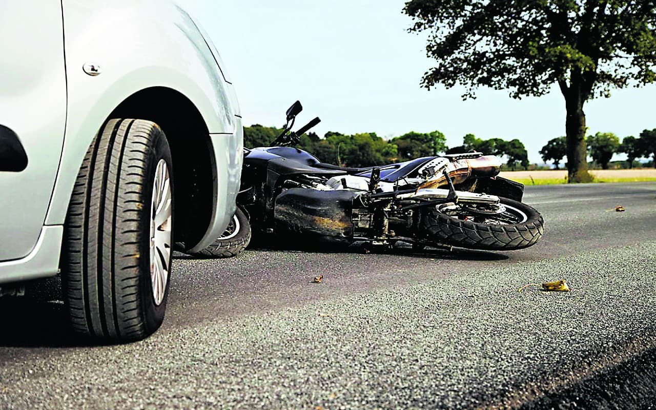 Road Accident: रफ्तार का शिकार हो रहा भारत, हर साल सड़क दुर्घटना में इतने लाख लोगों की होती है मौत