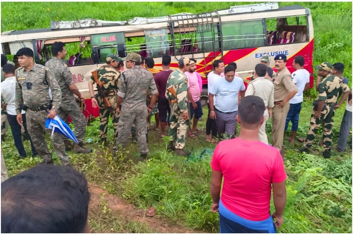 शहीद सभा से लौट रहे तृणमूल कार्यकर्ताओं की बस दुर्घटनाग्रस्त, 1 की मौत, 50 से अधिक घायल