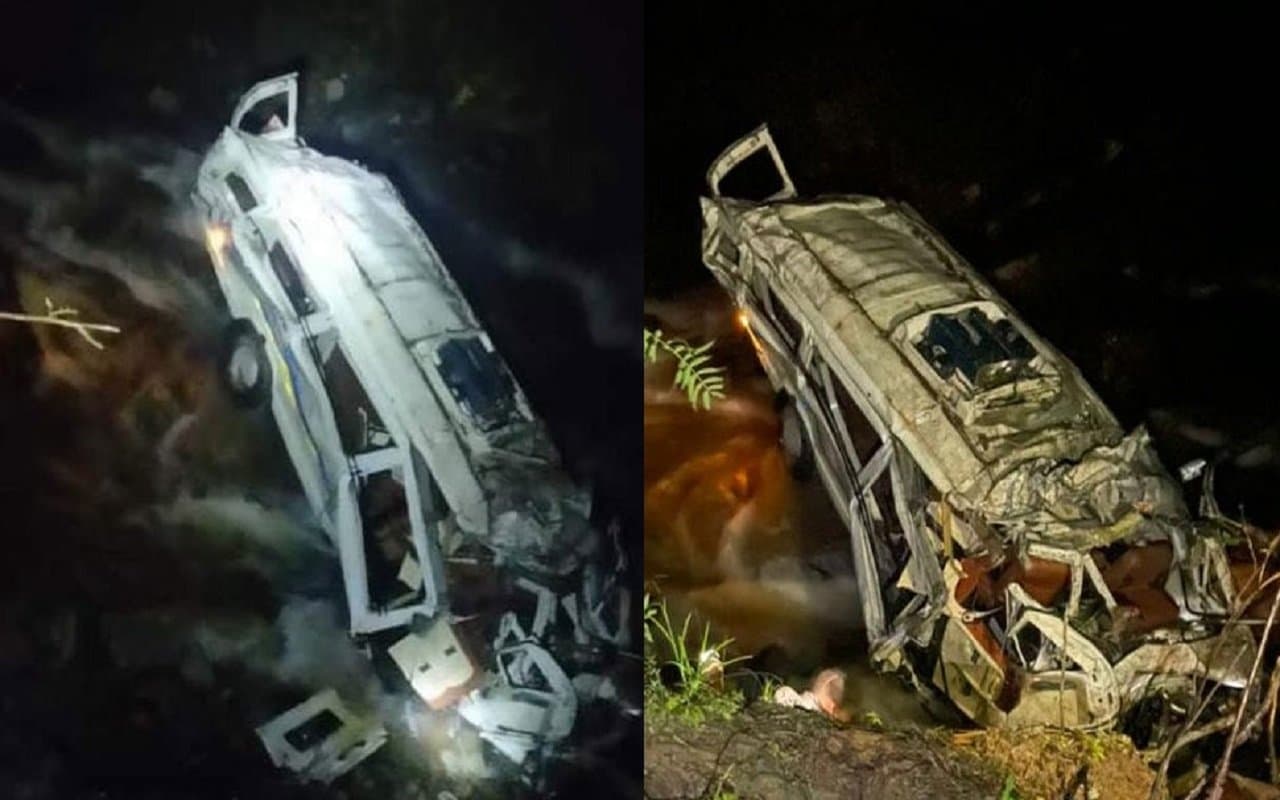 Himachal Accident: कुल्लू में यात्रियों से भरी ट्रैवलर खाई में जा गिरी, सात की मौत, PM मोदी ने जताया शोक Himachal Accident: कुल्लू में यात्रियों से भरी ट्रैवलर खाई में जा गिरी, सात की मौत, PM मोदी ने जताया शोक