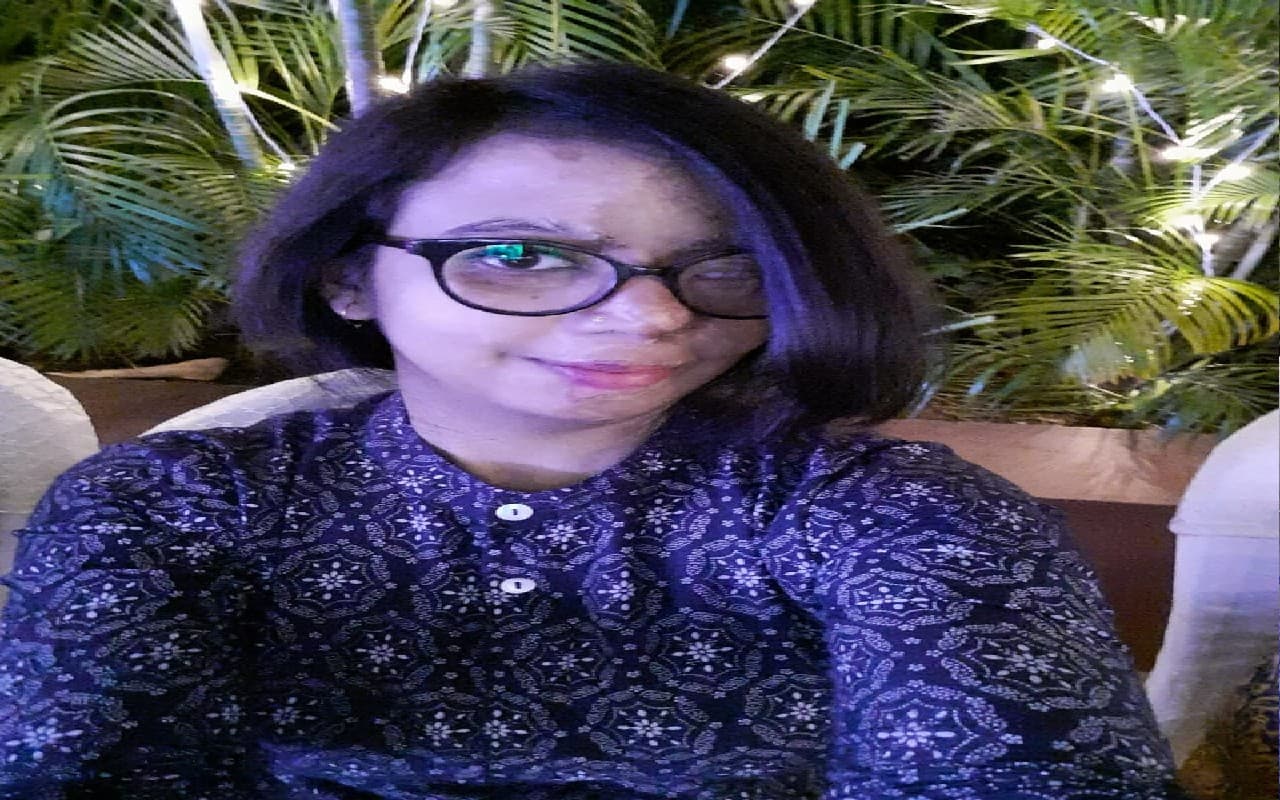 एसिड सर्वाइवर पारोमिता बेड़ा रेडियो जॉकी बन कर रहीं लोगों का मनोरंजन, कंधे पर परिवार चलाने की जिम्मेदारी