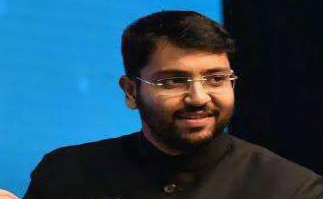 रांची के पूर्व डीसी पर सीएनटी एक्ट को अनदेखी कर जमीन खरीदने का है आरोप, जांच का आदेश