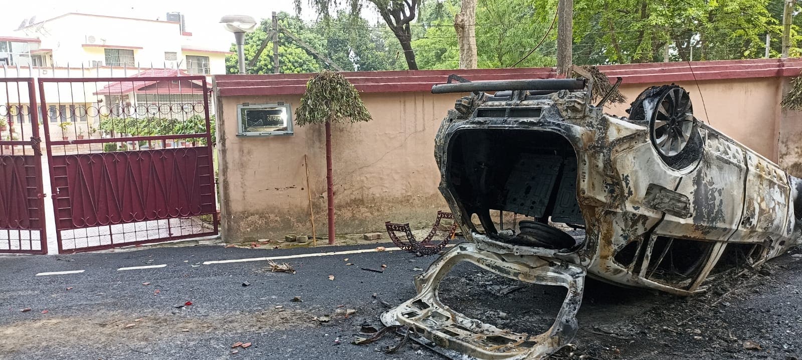 पूसा यूनिवर्सिटी में छात्र की मौत के बाद बवाल, अगलगी, फायरिंग, छात्रों को हॉस्टल खाली करने का आदेश