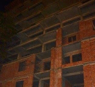 Aligarh News: ADA ने सील की जादौन इंफ्राटेक की बिल्डिंग, सरकारी जमीन का कराया था बैनामा, 11 पर मुकदमा