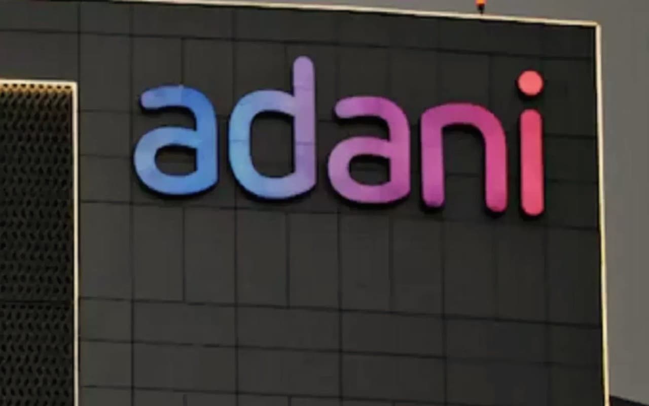 Adani Hearing: अदाणी ग्रुप के खिलाफ याचिका पर सुप्रीम कोर्ट में आज सुनवाई, SBI और LIC की भूमिका पर भी संदेह