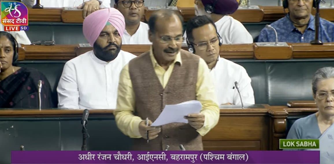 अधीर रंजन चौधरी ने पीएम मोदी पर की आपत्तिजनक टिप्पणी, लोकसभा में हंगामा, कुछ देर में प्रधानमंत्री देंगे जवाब