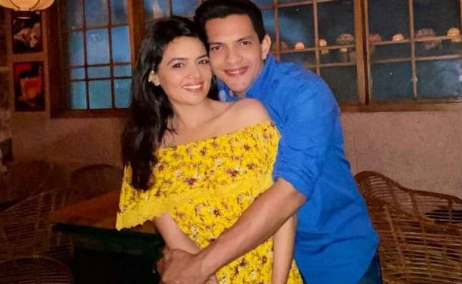 Aditya Narayan wedding : इस दिन श्‍वेता संग सात फेरे लेंगे आदित्य, पीएम मोदी और बिग बी को भेजा गया न्‍योता, पढ़ें पूरी डिटेल
