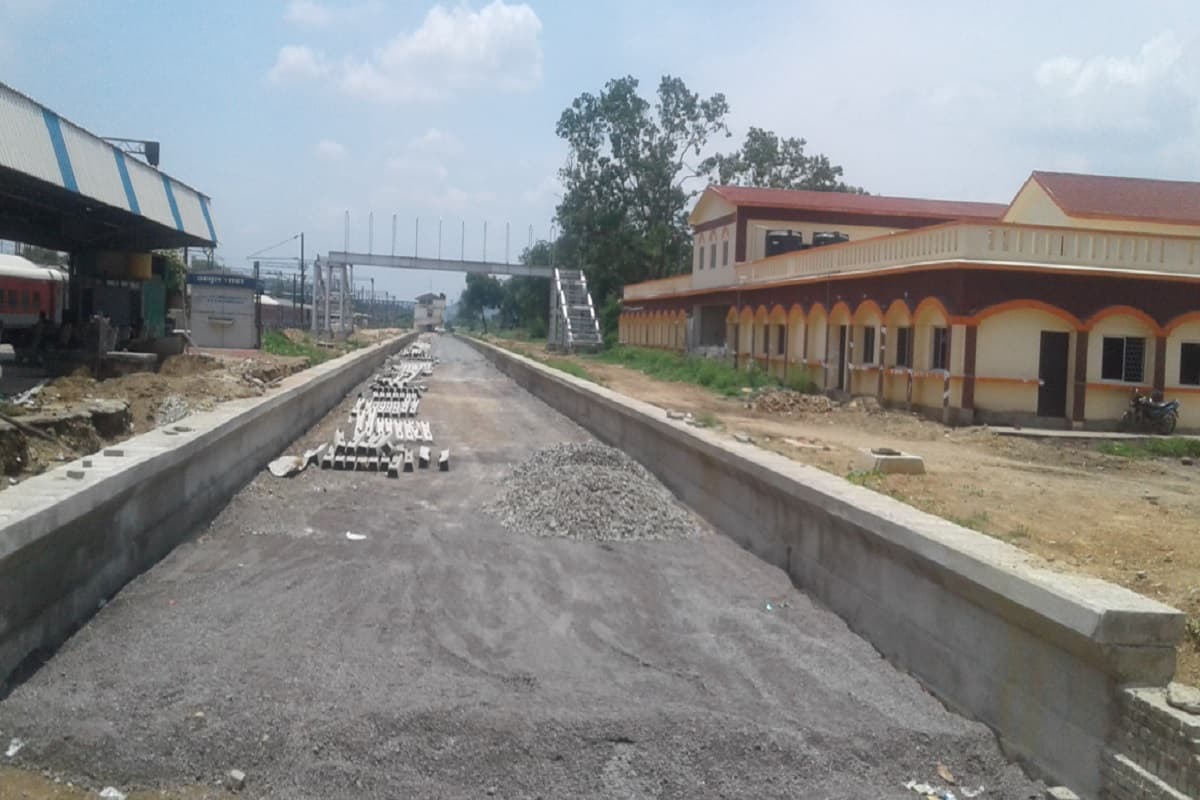 आदित्यपुर रेलवे स्टेशन का काम नहीं हुआ समय से पूरा, अगले साल जुलाई तक का दिया गया एक्सटेंशन