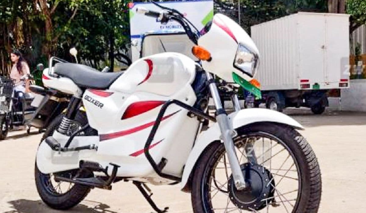 Hero Splendor जैसी दिखती है यह Electric Bike, सिंगल चार्ज में चलेगी 140 KM Hero Splendor जैसी दिखती है यह Electric Bike, सिंगल चार्ज में चलेगी 140 KM