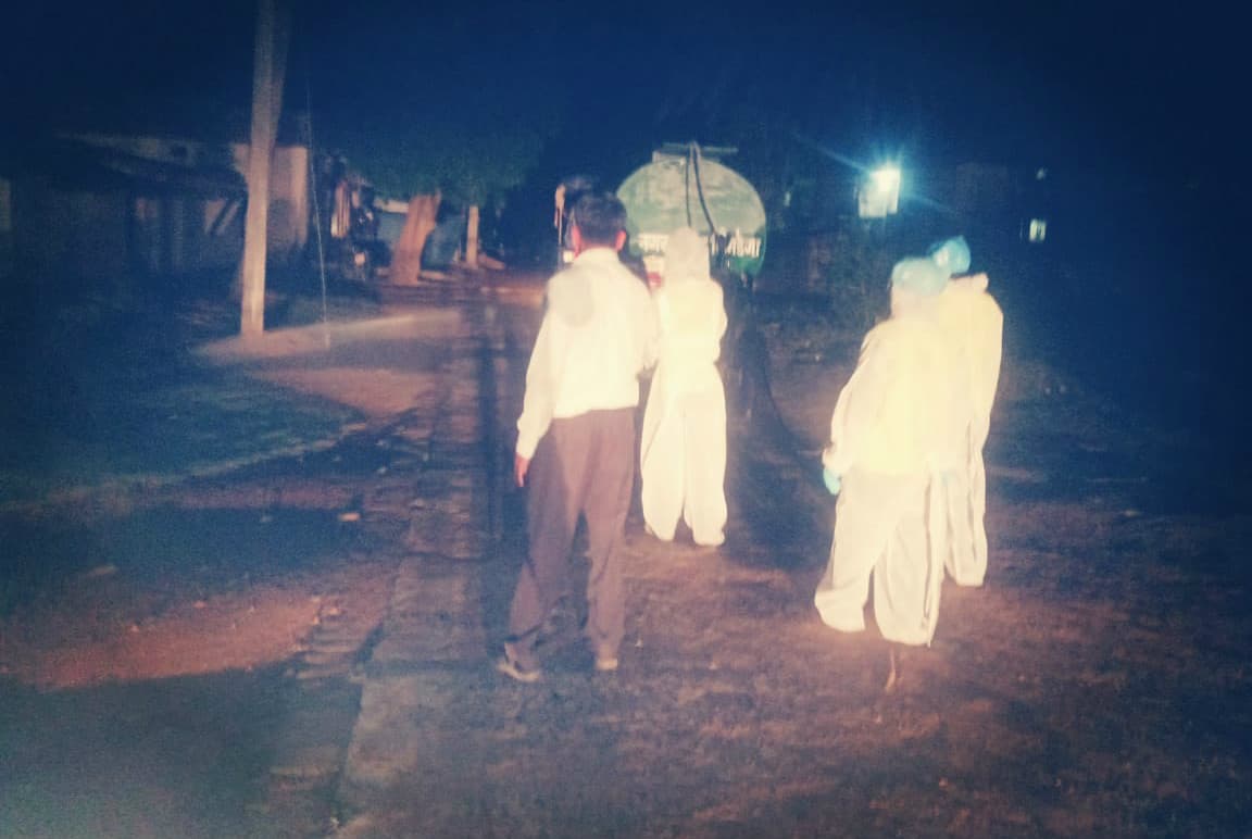 सिमडेगा के ठेठईटांगर में कोरोना पॉजिटिव मरीज मिलने से हड़कंप, खैरन टोली को किया जा रहा सैनिटाइज