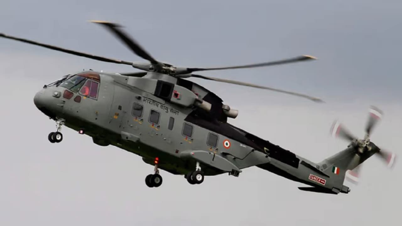 अगस्ता वेस्टलैंड रिश्वत कांड में सीबीआई ने पूर्व रक्षा सचिव शशि कांत के खिलाफ दायर किया आरोपपत्र