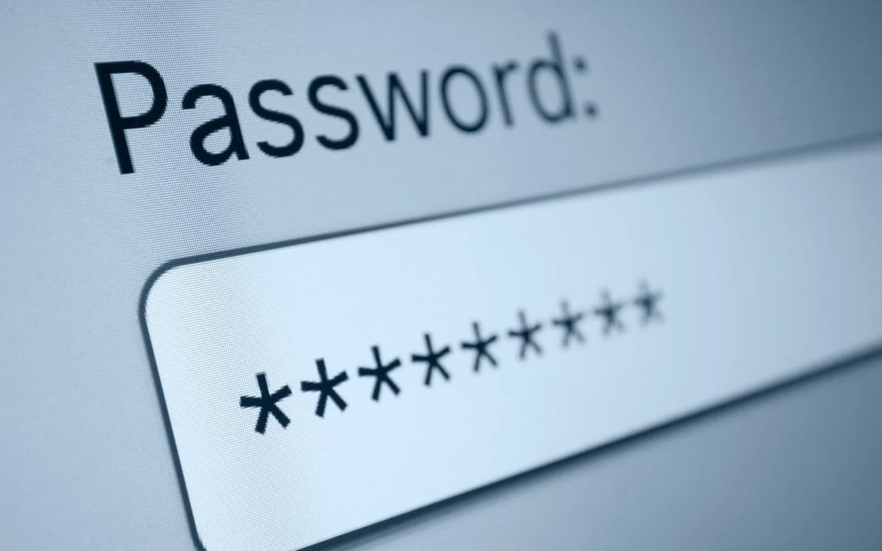 Password Safety: अपने पासवर्ड को लेकर कितने सतर्क हैं आप? सर्वे में आया चौंकाने वाला सच Password Safety: अपने पासवर्ड को लेकर कितने सतर्क हैं आप? सर्वे में आया चौंकाने वाला सच