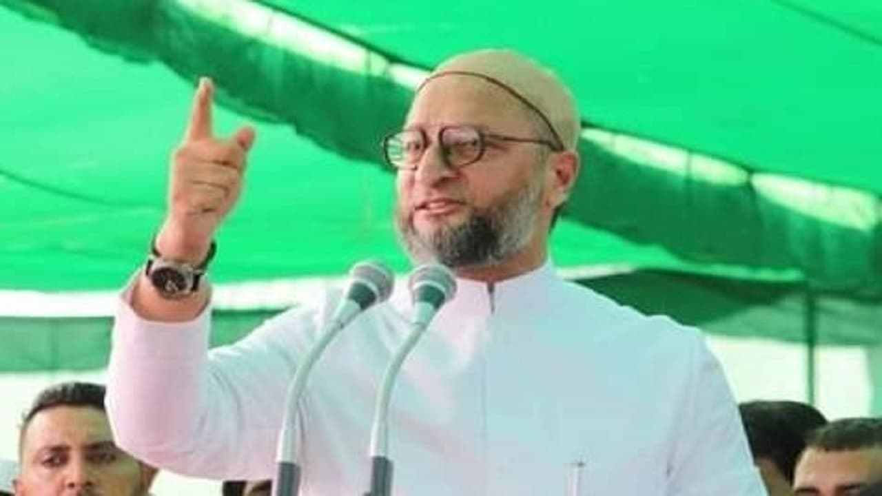 अतीक अहमद की हत्या से गुस्से में असदुद्दीन ओवैसी! किया सवाल- हत्यारों को 8 लाख का हथियार किसने दिया?