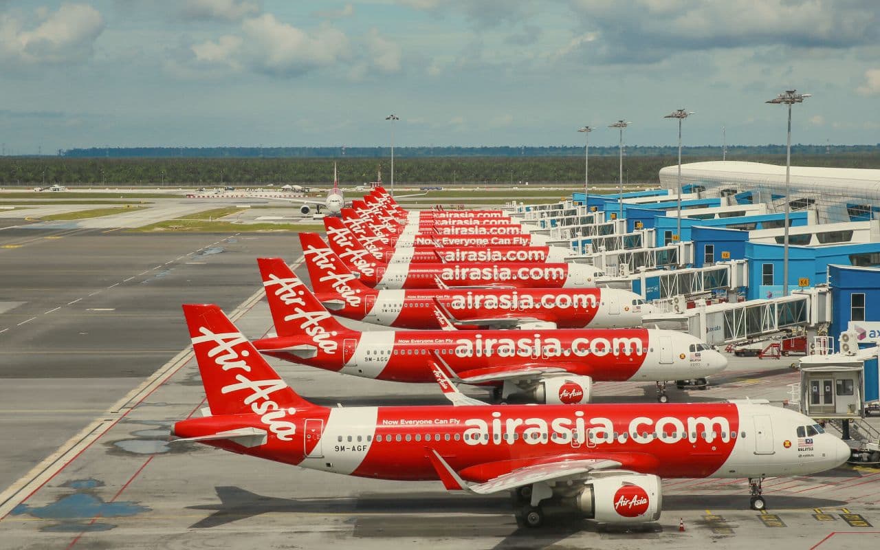 Air Asia Offers: एयर एशिया दे रही मुफ्त में दुनिया घूमने का मौका, जल्द उठायें इस ऑफर का फायदा