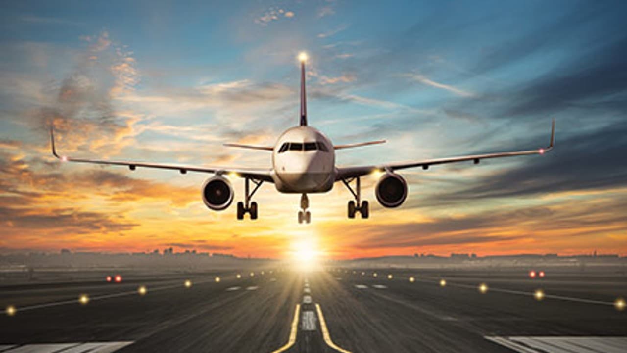 ओडिशा ट्रेन त्रासदी के बाद आसमान छू रहा हैदराबाद और दिल्ली समेत कई डेस्टिनेशन का हवाई किराया, 3 गुना तक वृद्धि