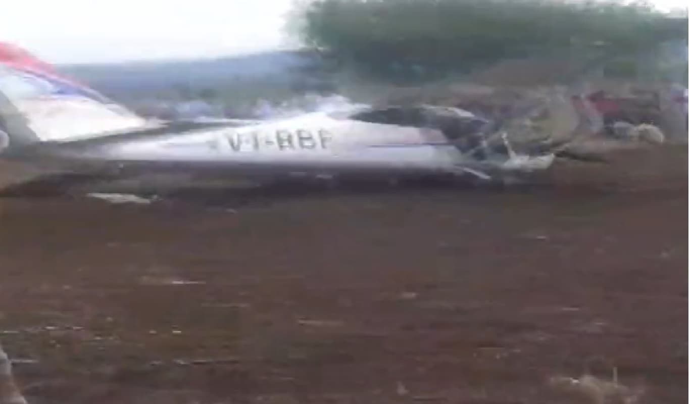 कर्नाटक के बेलगावी में ट्रेनिंग विमान की इमरजेंसी लैंडिंग, दो पायलट घायल