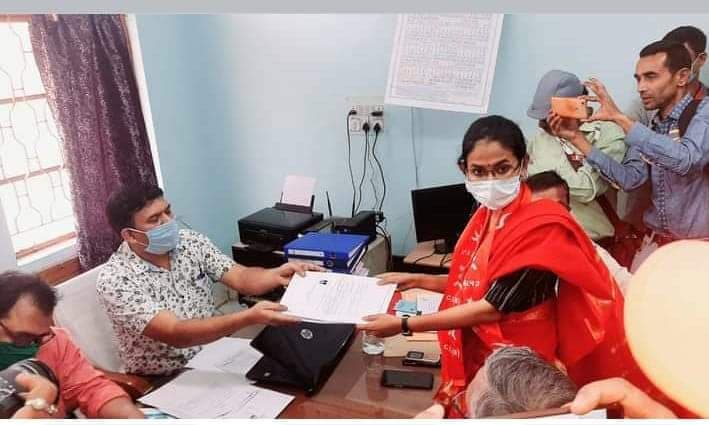 Bengal Election 2021 : JNU की आइशी घोष पर दर्ज है 4 मुकदमा, जमुरिया से नामांकन भरने के बाद एफिडेविट में खुलासा