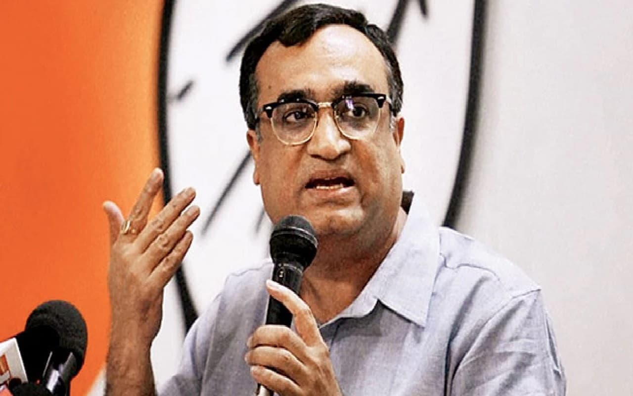 राजस्थान कांग्रेस सियासी संकट के बीच सोनिया गांधी से मिले खड़गे-माकन, जल्द सौंपेंगे रिपोर्ट